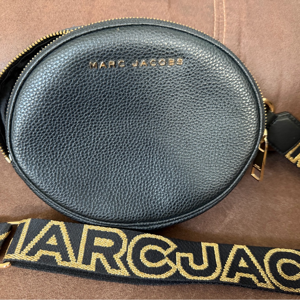 Marc Jacobs Black Pebbled Round Crossbody With Gold Logo